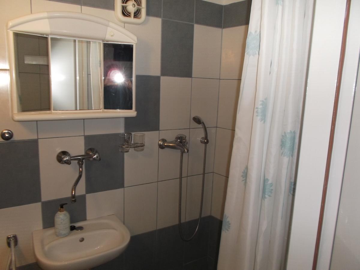 Neda Apartment Murter Exterior foto